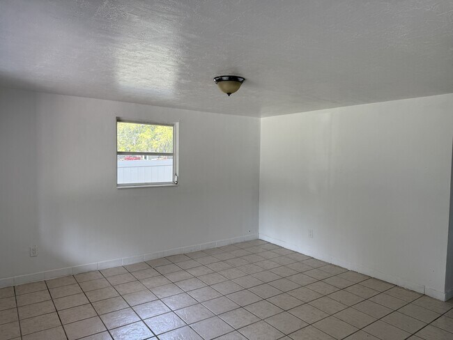 Foto del edificio - 1110 NW 17th Ave