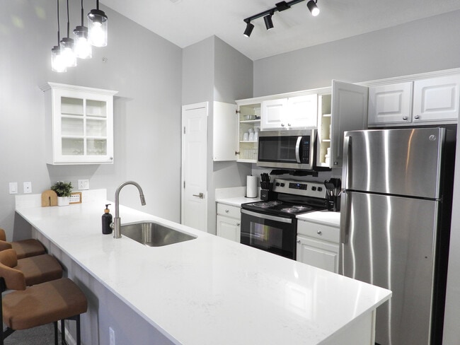 5212CD Furnished Conservatory - Preston Gardens