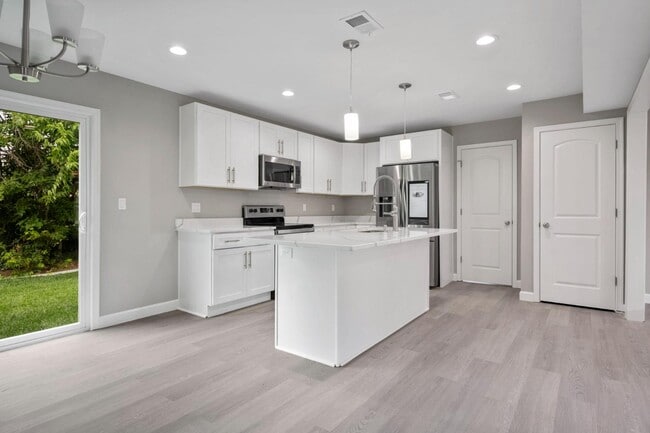 Building Photo - 2253 Papermill Rd