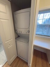 Building Photo - 20 Thornton Rd