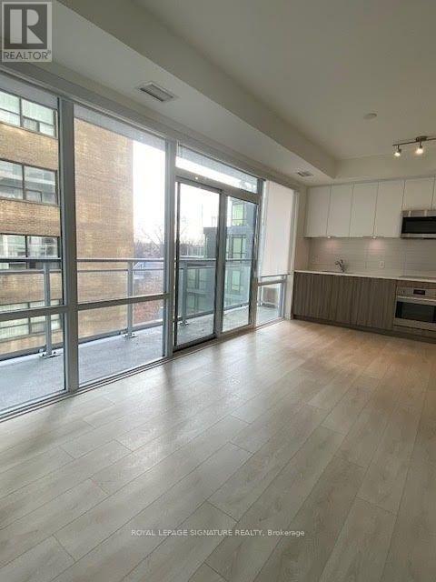 Building Photo - 223 St Clair Ave W