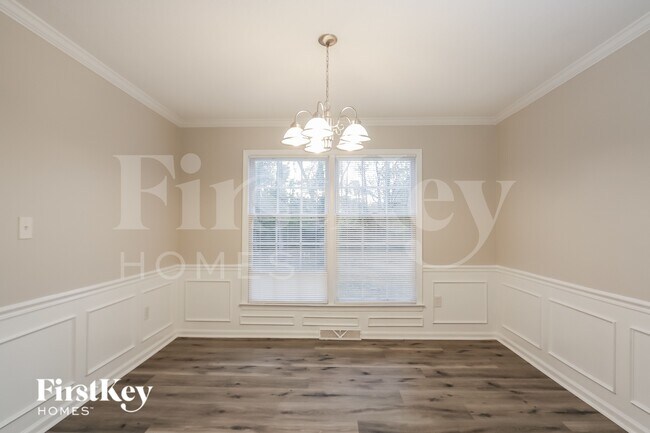 Foto del edificio - 8300 Nathanael Greene Ln