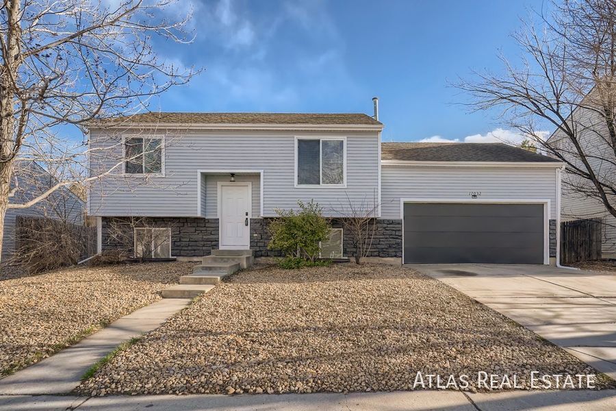 Foto principal - 17032 E Arkansas Dr