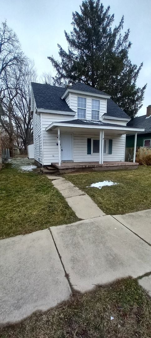 Building Photo - ** Move in Special ** Recently Remodeled 2-Bedroom, 2-Bathroom Home – $1,100/Month - Accepting Se...