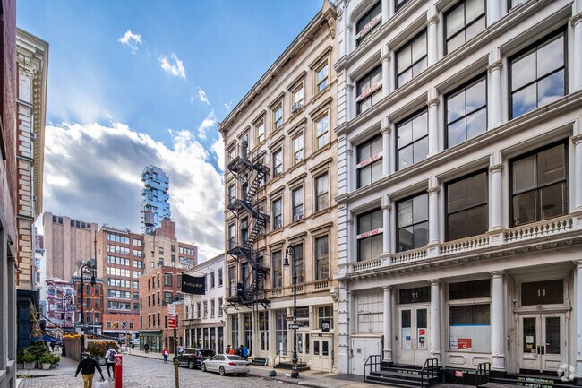 Building Photo - 5-7 Mercer St