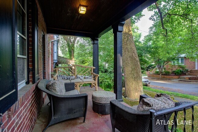 Foto del edificio - 3617 Jocelyn St NW