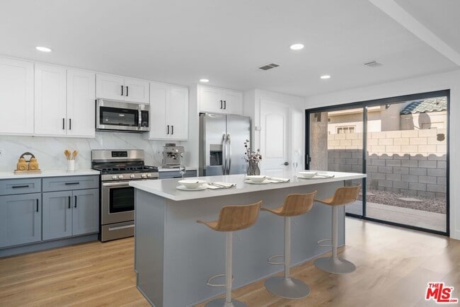 Foto del edificio - 67350 Medano Rd