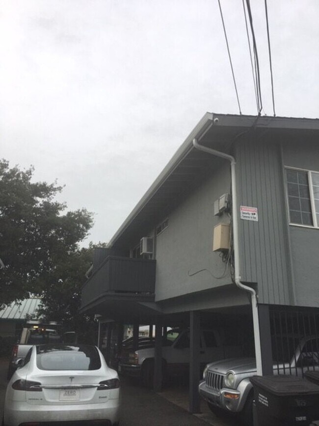 Foto del edificio - 1125 Lacey Ln