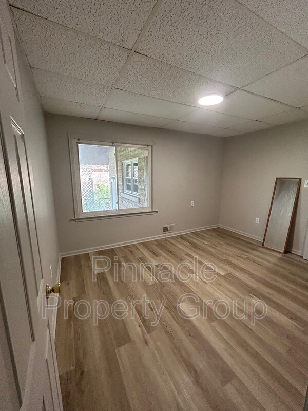 Foto del edificio - 834 N Leroy St