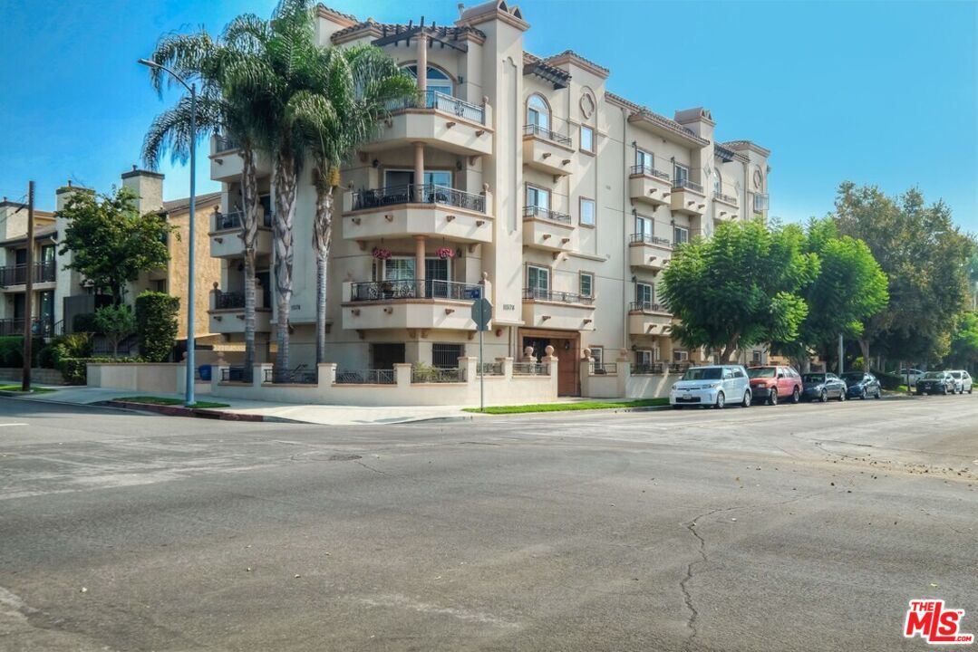 Foto principal - 11578 Iowa Ave