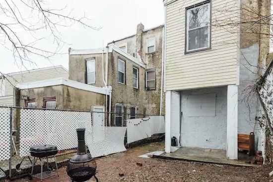 Building Photo - 1345 Brown St