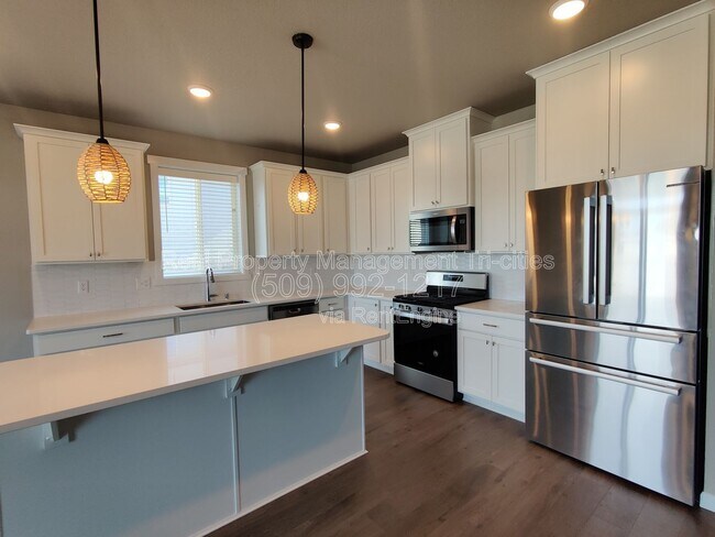 Foto del edificio - 8304 Gardner St