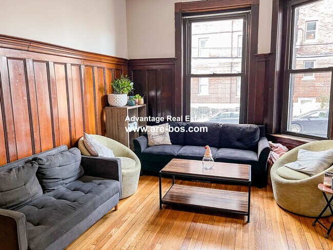 Foto del edificio - 1065 Commonwealth Ave