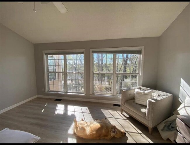 Building Photo - 49 Cliffhanger Pointe SW