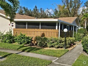 Building Photo - 5811 Crystal Lake Ln