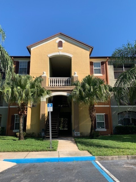 Font Entrance - 738 Crest Pines Dr (Orlando, FL) Apartment