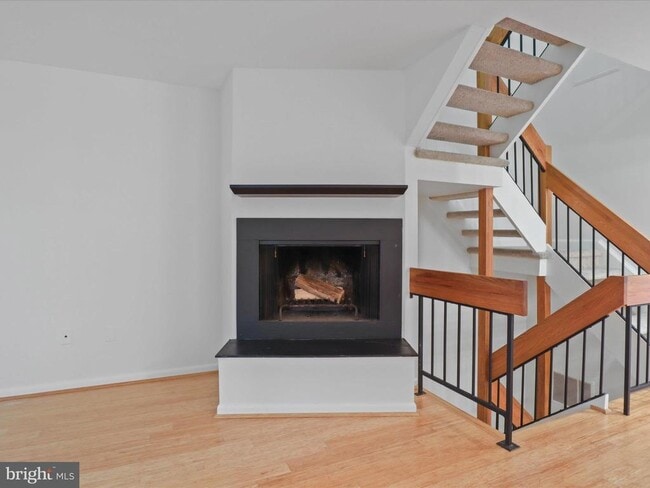 Foto del edificio - 11645 Newbridge Ct