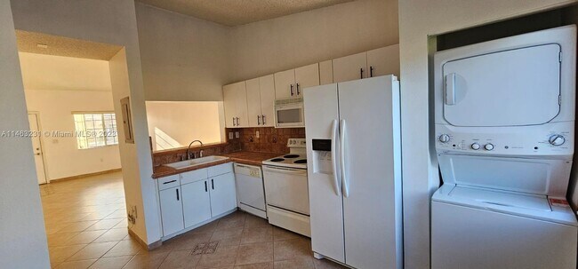 Foto del edificio - 6725 SW 130th Pl