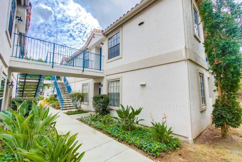 Primary Photo - 10331 Azuaga St