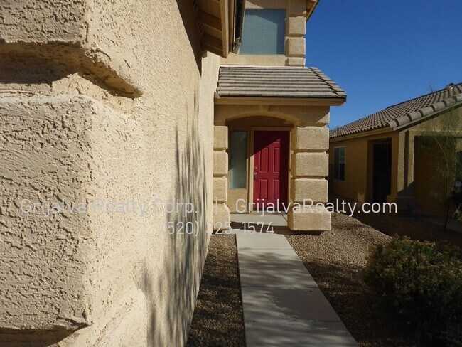Foto del edificio - 4 BD, 3 BA Two-Story Home in Los Arroyos for Rent **MOVE-IN SPECIAL ** (Old Nogales Hwy/Calle Verde)