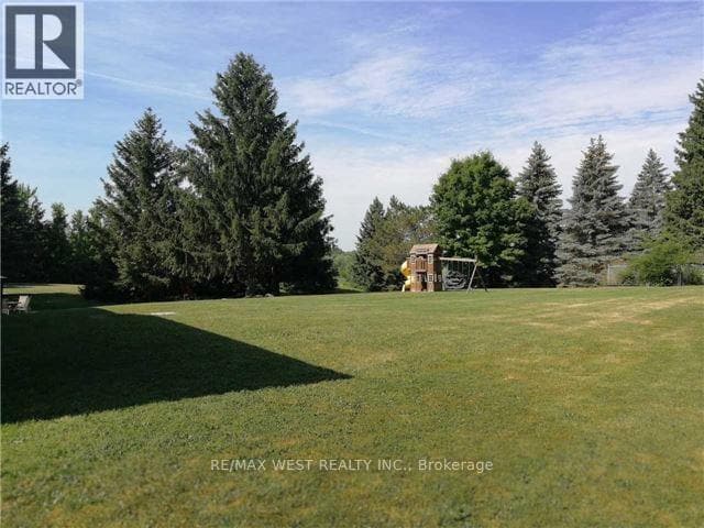 Building Photo - 90 Stephanie Blvd