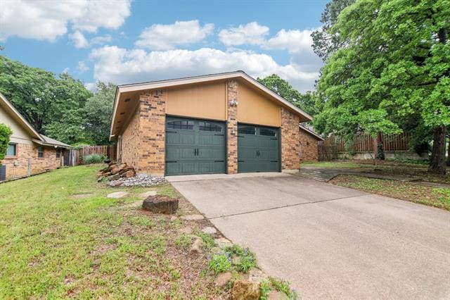 Building Photo - 711 Vail Dr
