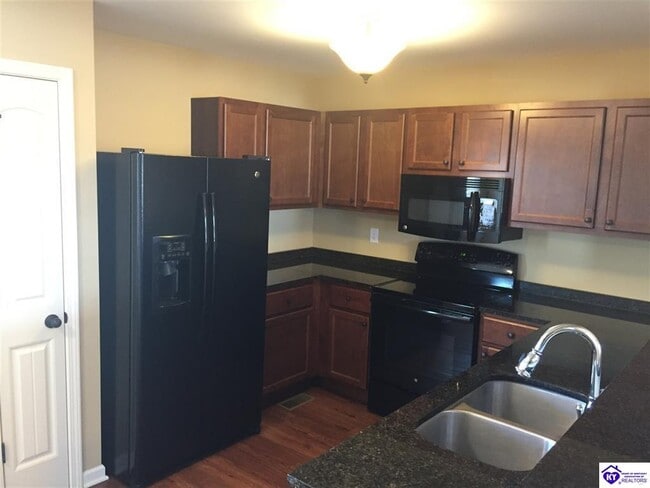 Building Photo - 156 Vineland Pl Dr