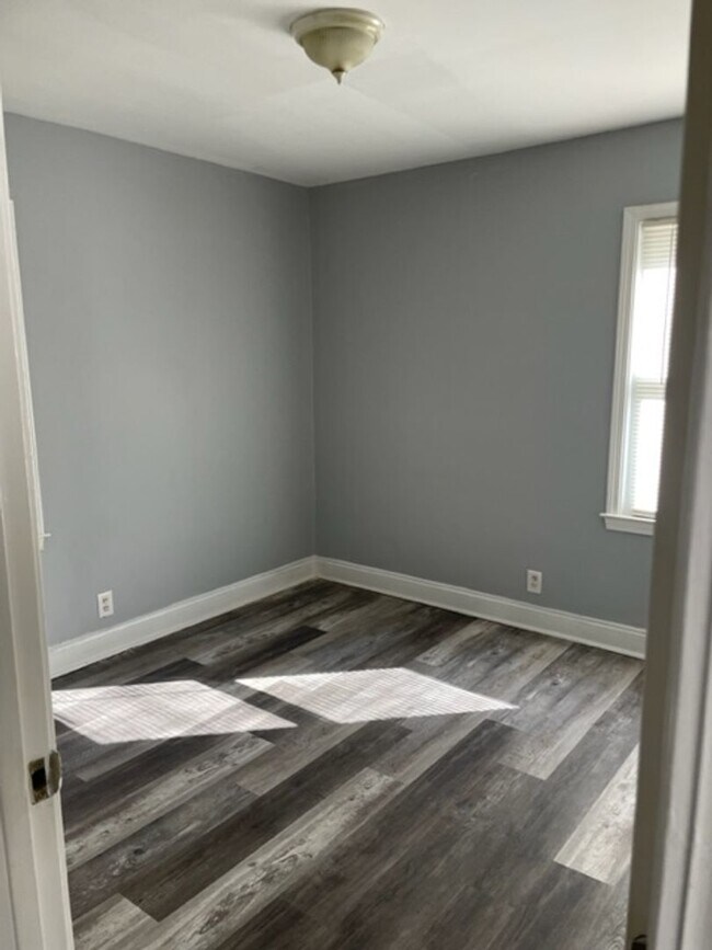 Foto del edificio - Updated two bedroom one bath duplex in Capitol Heights