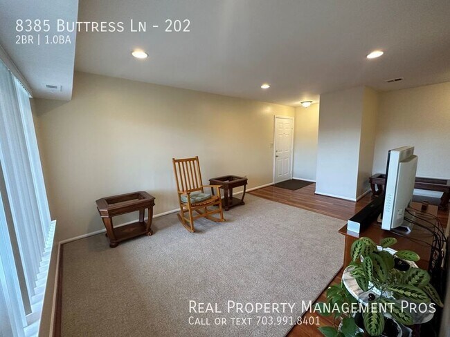 Building Photo - Qualify for a zero deposit? Minutes to VRE...