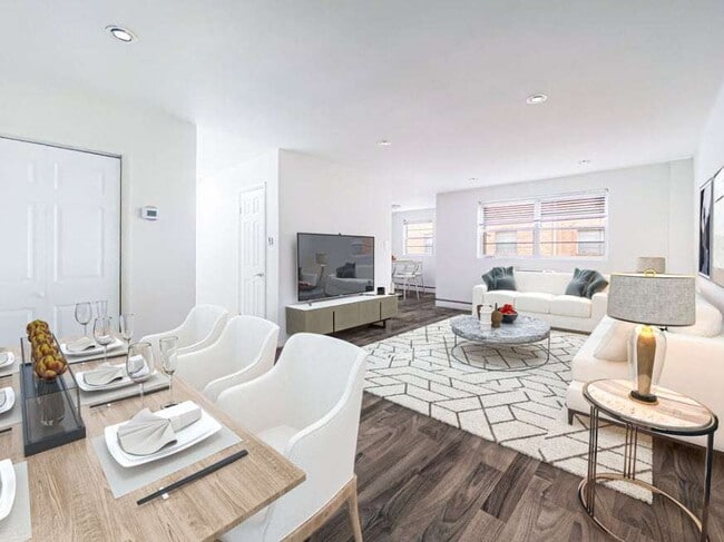 Living Area - Renovated - Haverford Arms