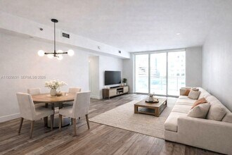 Building Photo - 951 Brickell Ave