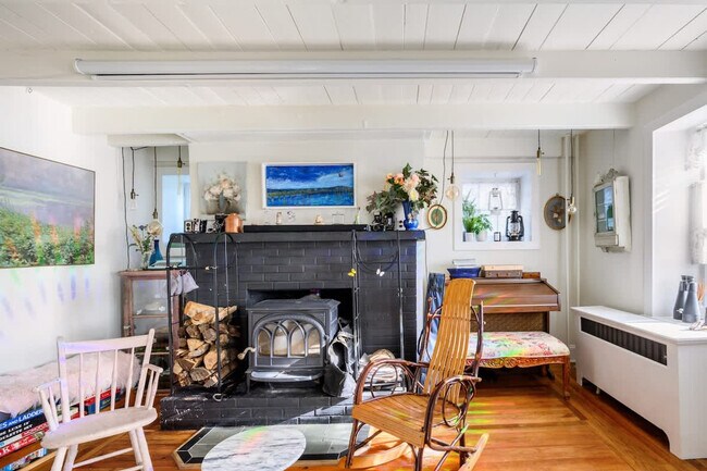 Foto del edificio - 54 River Dr