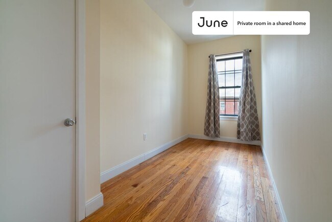 Foto del edificio - Room in Shared 3 bed/2 bath home