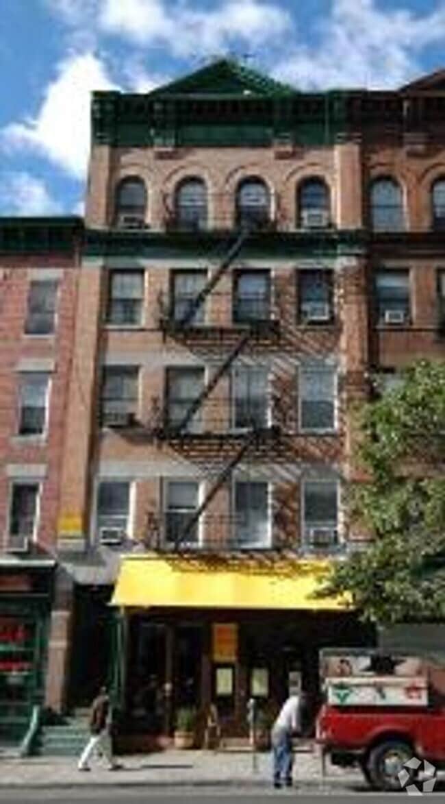 Building Photo - 462 Amsterdam Ave