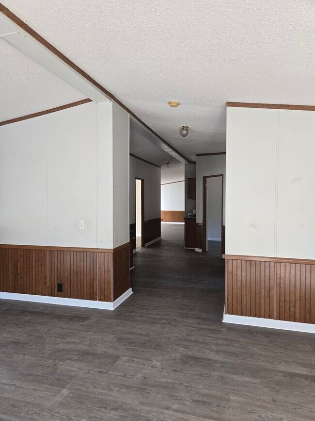 Foto del edificio - 467 Paul St