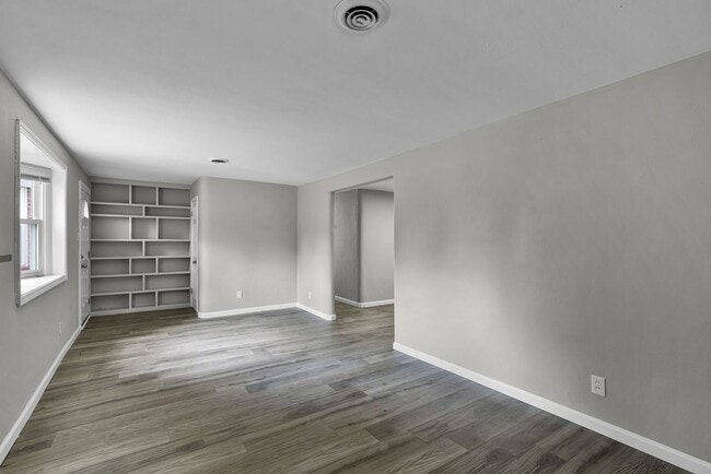 Foto del edificio - Spacious 3 Bed 1 Bath Home