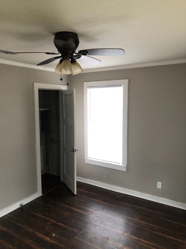 Foto del edificio - 1724 Alma St