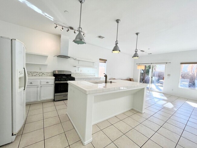 Foto del edificio - AVAILABLE NOW! BEAUTIFUL3 BEDROOM 2 BATH P...