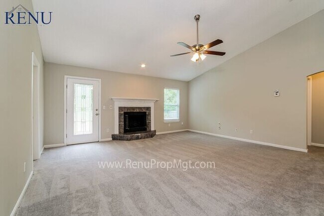 Building Photo - ?Move In Special - $500 Amazon Gift Card!