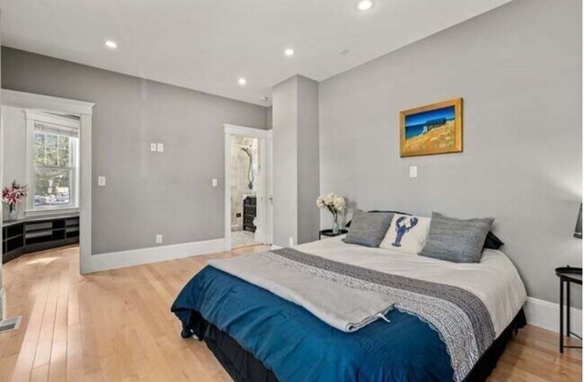 Building Photo - 415 K St