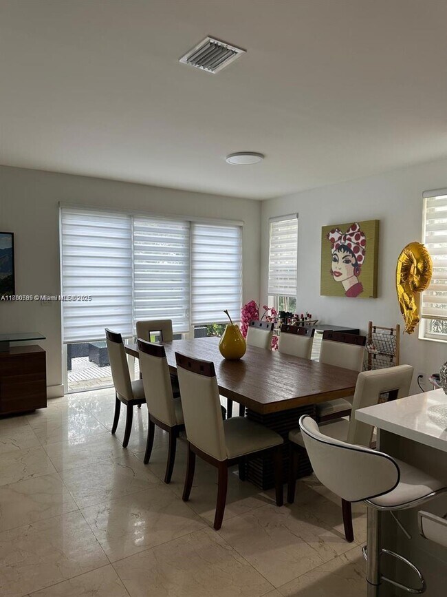 Foto del edificio - 10423 NW 70th Ln