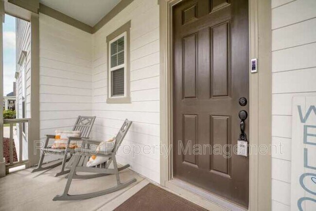 Foto del edificio - 204 Silent Cove Ln