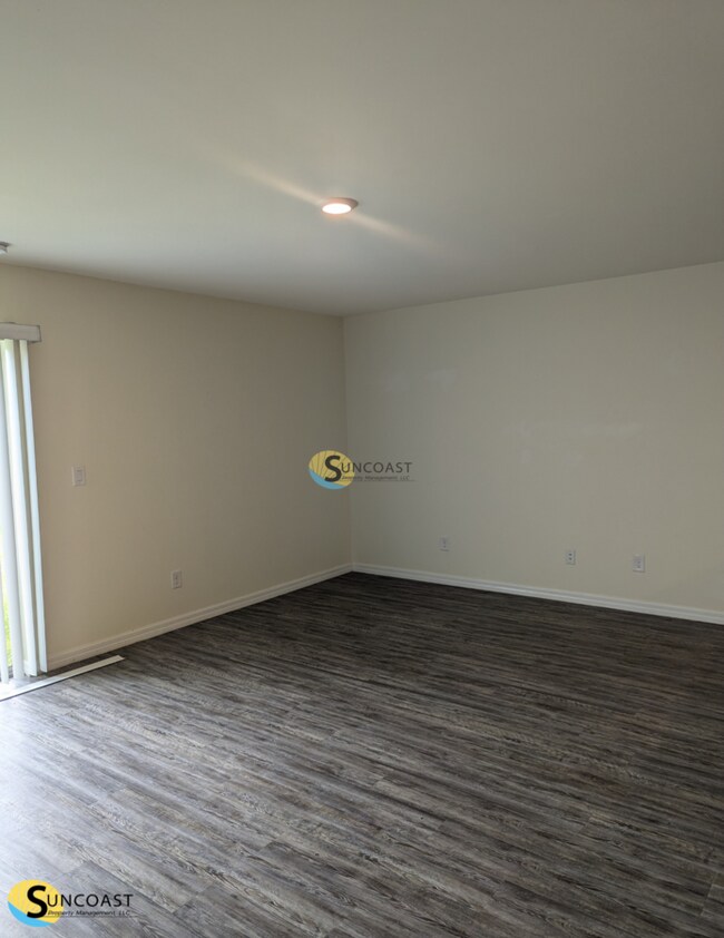 Building Photo - 1187 Highlands Rd