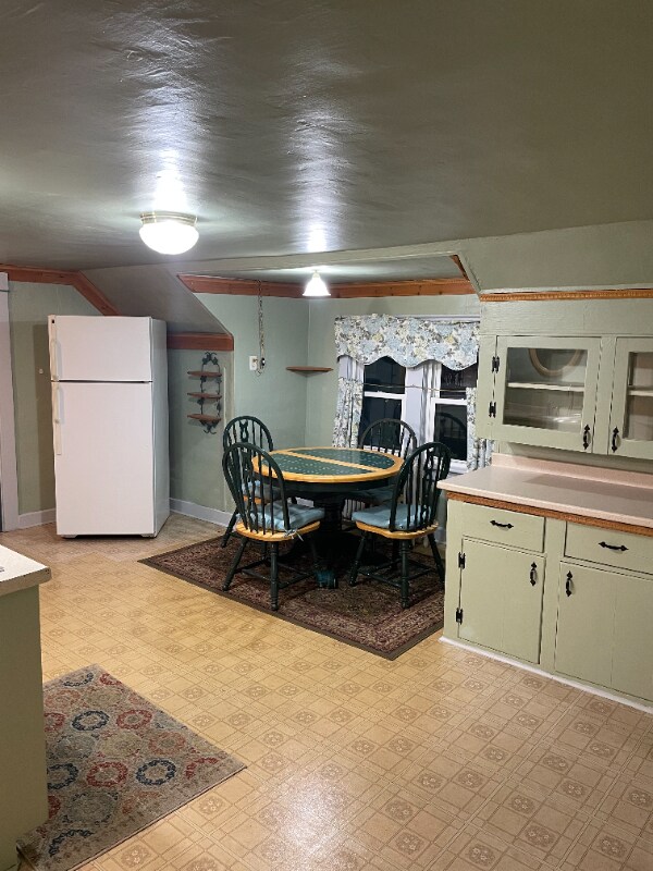 Primary Photo - 427 Nevins St