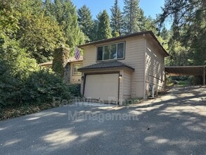 Building Photo - 7701 Rogue River Hwy