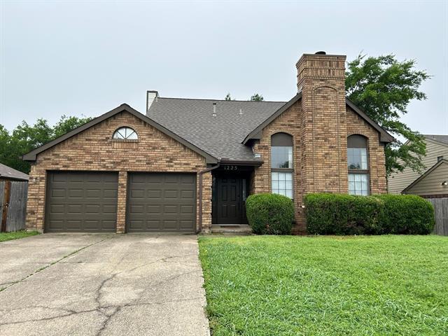 Primary Photo - 1225 Eaton Ln