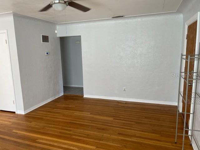 Foto del edificio - 888 14th Ave S
