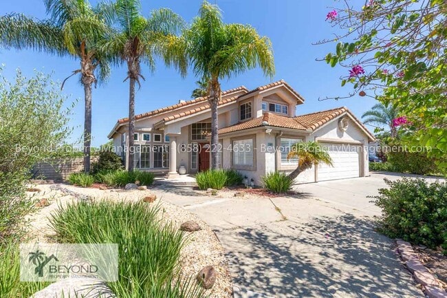 Foto del edificio - ELEGANT 4BR/2.5BA H in HOME IN OCEANSIDE P...