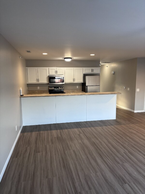 Foto del edificio - 609 1st Ave SW