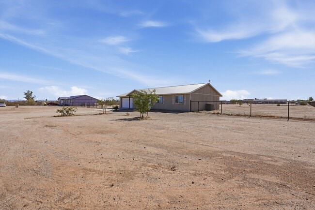 Foto del edificio - 8509 N Stacey Ln